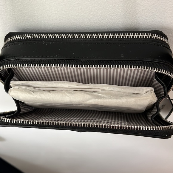 Nine West Crossbody Bag. New - Picture 2 of 7